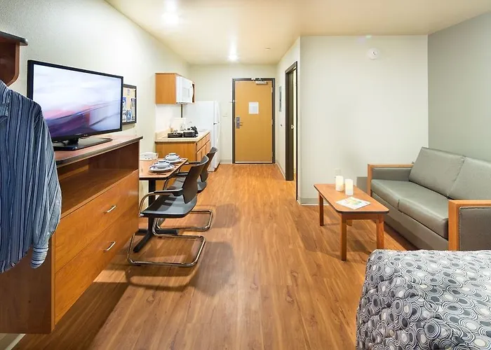 Extended America Select - - West Hotel 2*