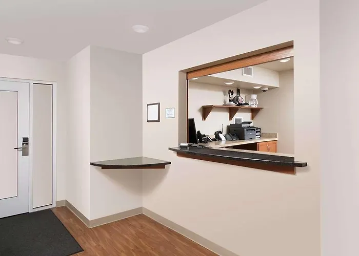 Extended America Select - - West Hotel 2*