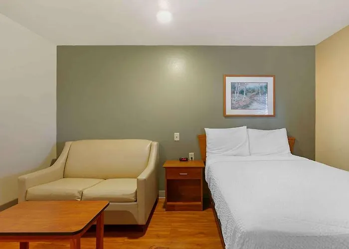 Extended America Select - - West Hotel