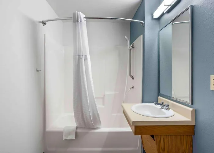 Extended America Select - - West Phoenix