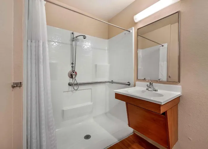 Extended America Select - - West Hotel